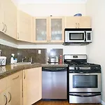 Lovely 1 Bedroom Apartment In Manhattan