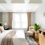 73-519 New Studio Uws Doorman Gym