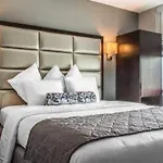 Hotel Umbrella Bronx