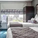 Hotel Umbrella Bronx *
