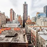 Lenox Hill 2Br W Elevator Doorman Nr Art Nyc-1284