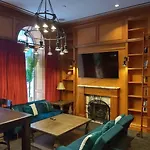 Full 2-bedroom The Mansfield Midtown *