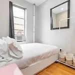 Apartment Renovated Lower Eastside 2br Washer Dryer