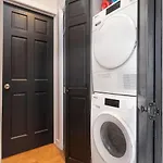 Apartment Renovated Lower Eastside 2br Washer Dryer