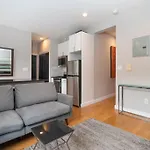 Apartment Renovated Lower Eastside 2br Washer Dryer *