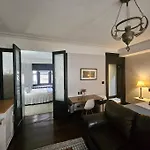 The Jennings Apartment At The Mansfield Midtown