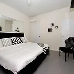 Monthly Nyc Rentals - Beautiful 3 Bedroom Apartment
