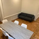 2 Bedroom 1f Apartment *