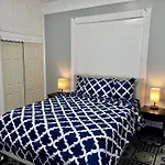 2 Stops To Manhattan, 3 Bedrooms In Lic ! *