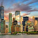 Apartment 2 Stops To Manhattan, 3 Bedrooms In Lic !