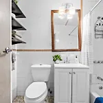 2br Walk To Restaurants & Time Square Apartment