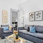 2br Walk To Restaurants & Time Square New York