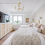 Apartment Skyline Spectacle Modern Designer Studio With Panoramic Nyc Views *