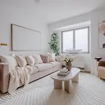 Skyline Spectacle Modern Designer Studio With Panoramic Nyc Views New York