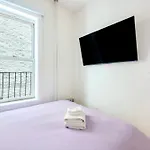 2 Bedroom Cozy Heaven In China Town