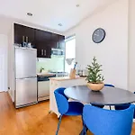 Apartment 2 Bedroom Cozy Heaven In China Town *