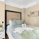 Highly Desired Times Square With Gym Apartment