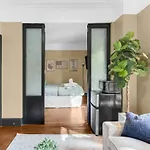 Apartment Highly Desired Times Square With Gym *