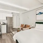 73-310 Newly Reno Uws Doorman Gym Laundry * New York