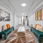 Hotel Active Park East 3bedrooms 2 Bathrooms 1700 Sf New York