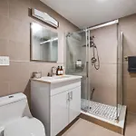 Active Park East 3bedrooms 2 Bathrooms 1700 Sf *