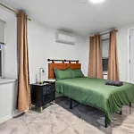Hotel Active Park East 3bedrooms 2 Bathrooms 1700 Sf New York