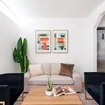 444-3A Newly Renovated 1Br - Elevator Building