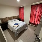 Hudson Yard 408 Hostel