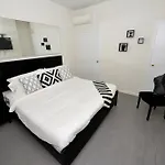 Monthly Nyc Rentals - Beautiful 3 Bedroom Apartment