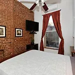 Monthly Nyc Rentals- Elegant 1 Bedroom Unit
