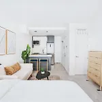 1597-4 Brand New Prime Ues W D Walk To C Park