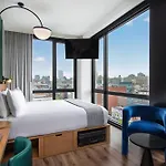 Moxy Nyc Lower East Side Hotel