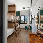 Moxy Nyc Lower East Side Hotel New York