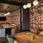 Moxy Nyc Lower East Side Hotel 3*