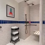 Moxy Nyc Lower East Side Hotel New York