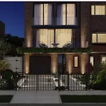 2 Story Villa In Upper Ditmars Astoria Queens