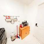 Homestay Friendly In Williamsburg Brooklyn