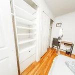 Homestay Friendly In Williamsburg Brooklyn New York