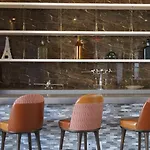 Hotel Doubletree By Hilton Long Island City, Ny
