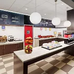 Hampton Times Square Hotel 3*