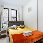 Charming 2-bedroom Haven In Manhattan * New York