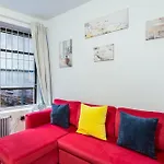 Charming 2-bedroom Haven In Manhattan * New York