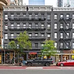 1290-10 New Renovated 2 Bedrooms In Ues