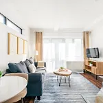 809-5a Gorgeous New 1br Heart Of Midtown Apartment