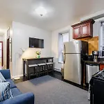 Inspire The Vibrant Energy Of The Uws * New York