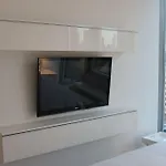 Luxury Three Bedroom Residence In Midtown Near Time Square