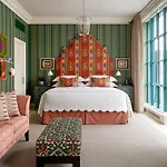 Warren Street 5*