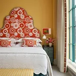 Warren Street 5*