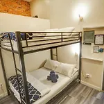 Metropolitan Manhattan Apartment New York