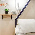 Metropolitan Manhattan Apartment